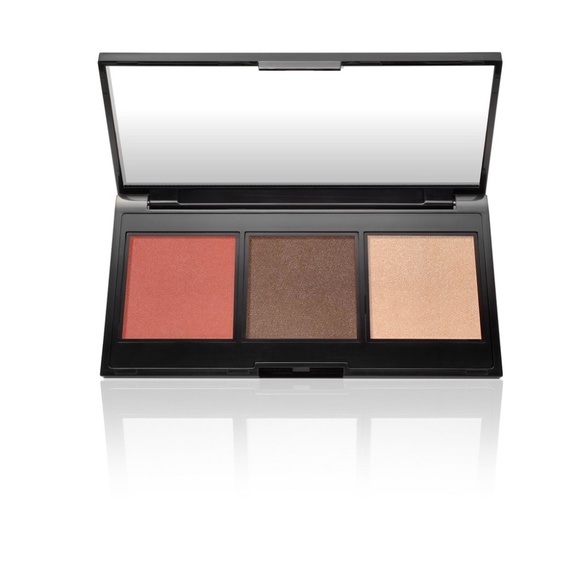 Laura Geller Multitasking Palette - Picture 1 of 2
